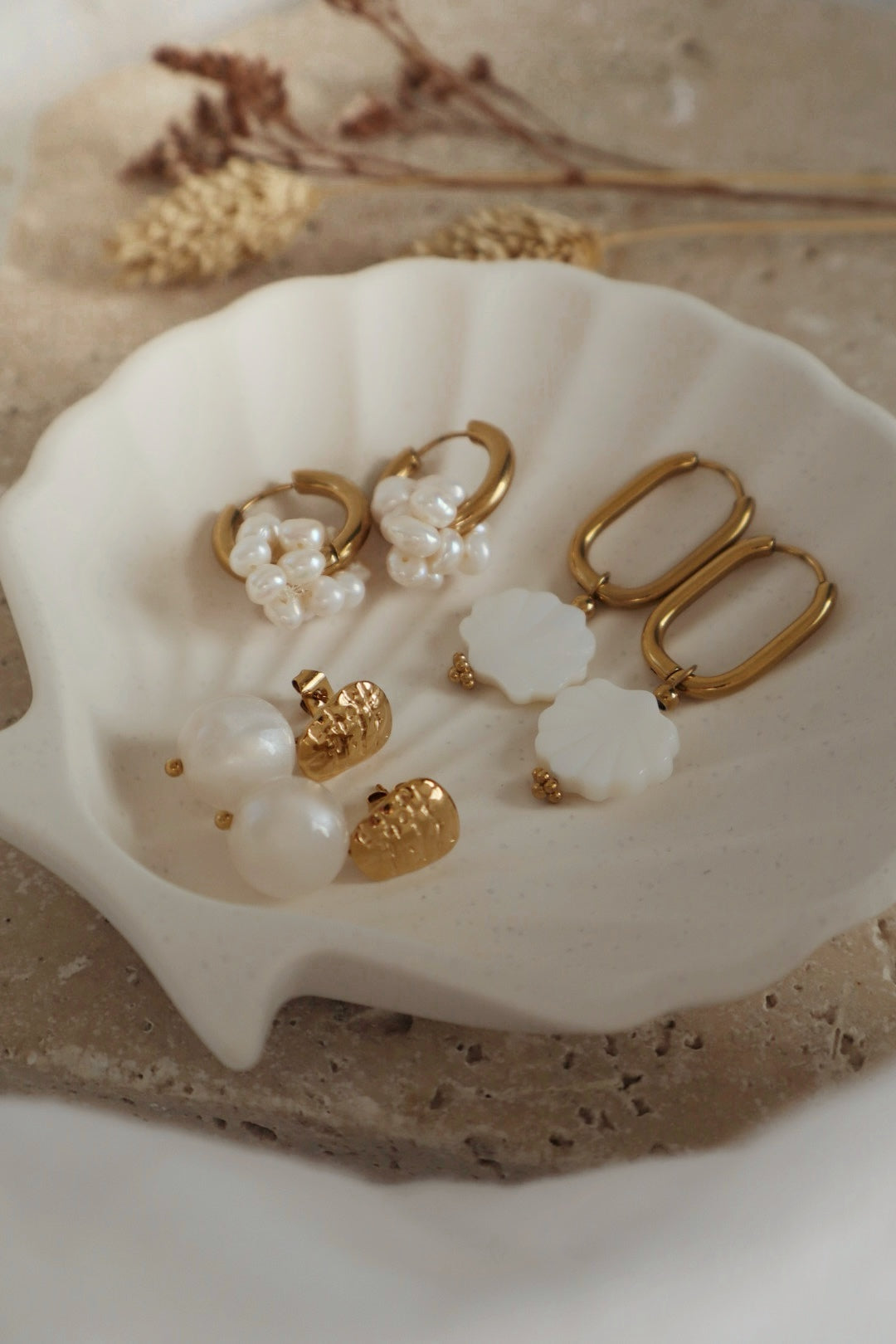Bijoux fait main coquillage et nouvelle collection- perles blanches
