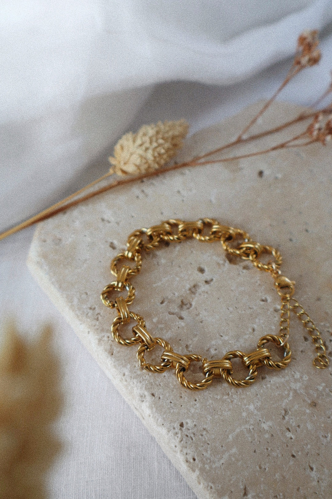 bracelet grosse mail acier résistant et doré - unique fait main