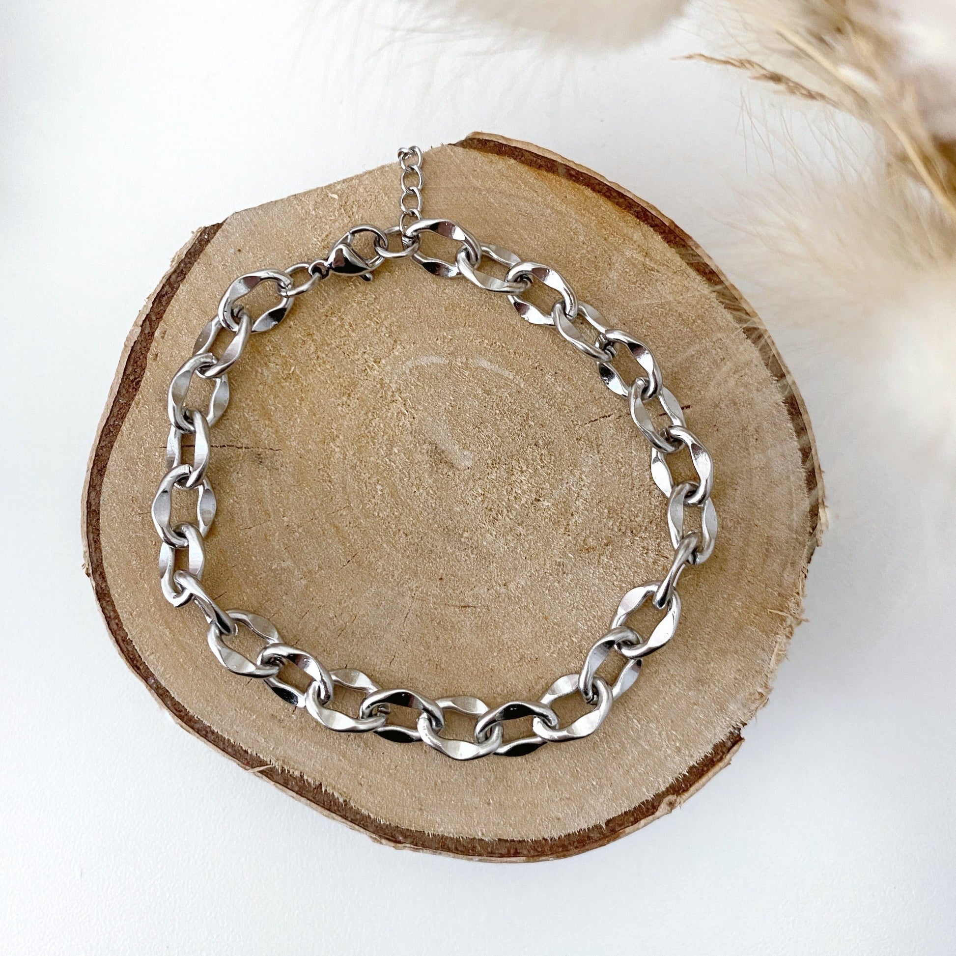 bracelet acier inoxydable argenté maillon épais détail martelé